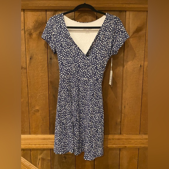 SOLD ELSEWHERE NWT Rebel Sugar Navy Floral Mini Dress - Picture 1 of 5